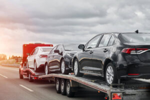 Read more about the article Enclosed vs. Open Transport for Long-distance Car Towing: Which Option Is Right for You?